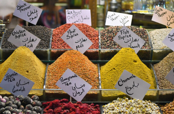 Explorando mercados Estambul