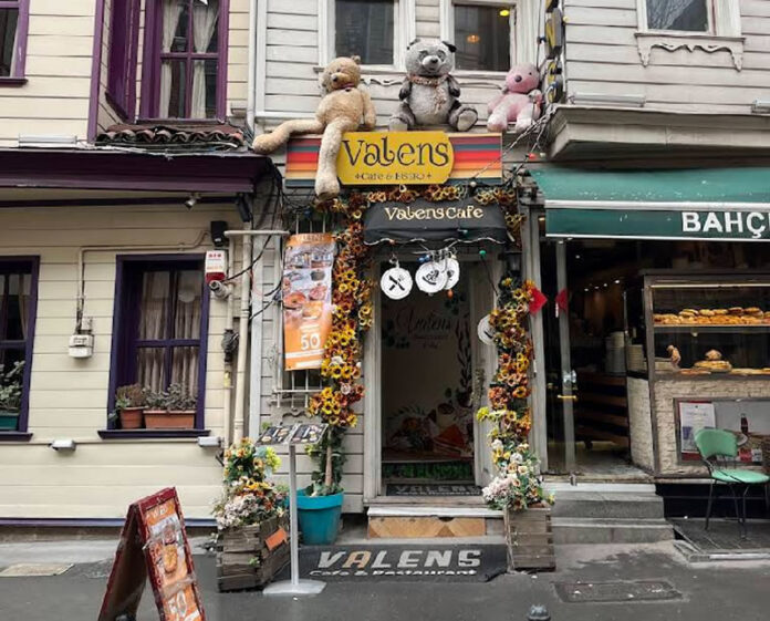 valens-cafe-1